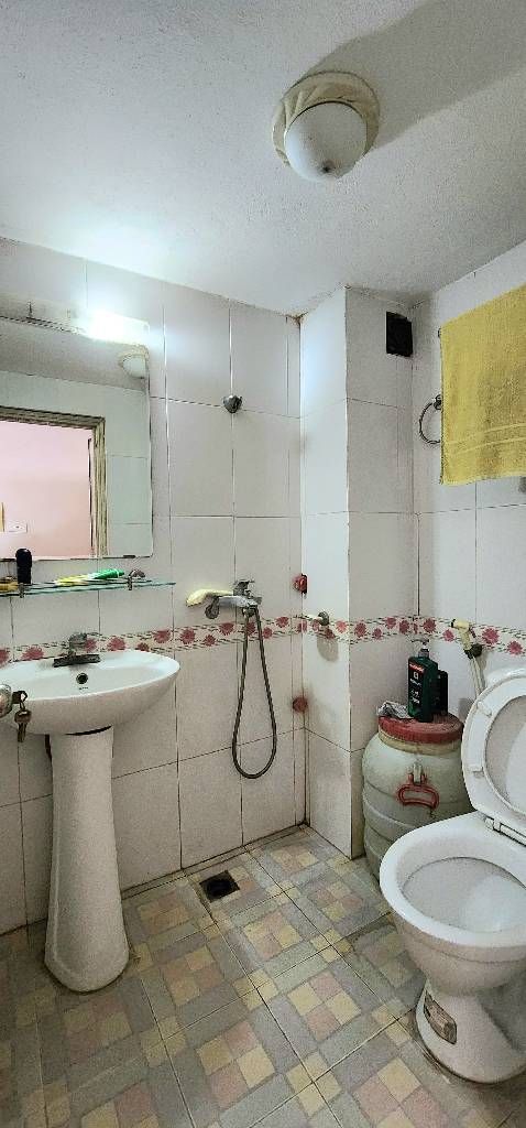 Bán nhà Kim Ngưu - diện tích 22m2 5 tầng - ô tô tránh - giá 10,5 tỷ