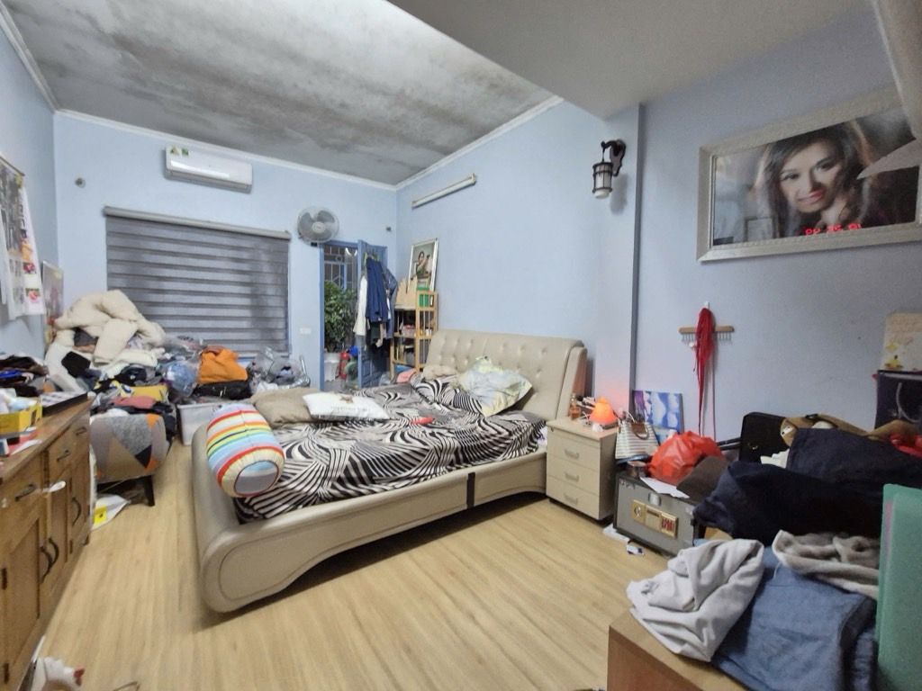 Bán nhà Chùa Bộc - diện tích 39,9m2 1 tầng - ô tô đỗ cổng nhà - giá 6,0 tỷ