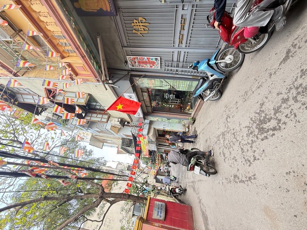 Bán nhà Minh Khai - diện tích 24,8m2 4 tầng - Ô tô sát cửa - giá 7,5 tỷ