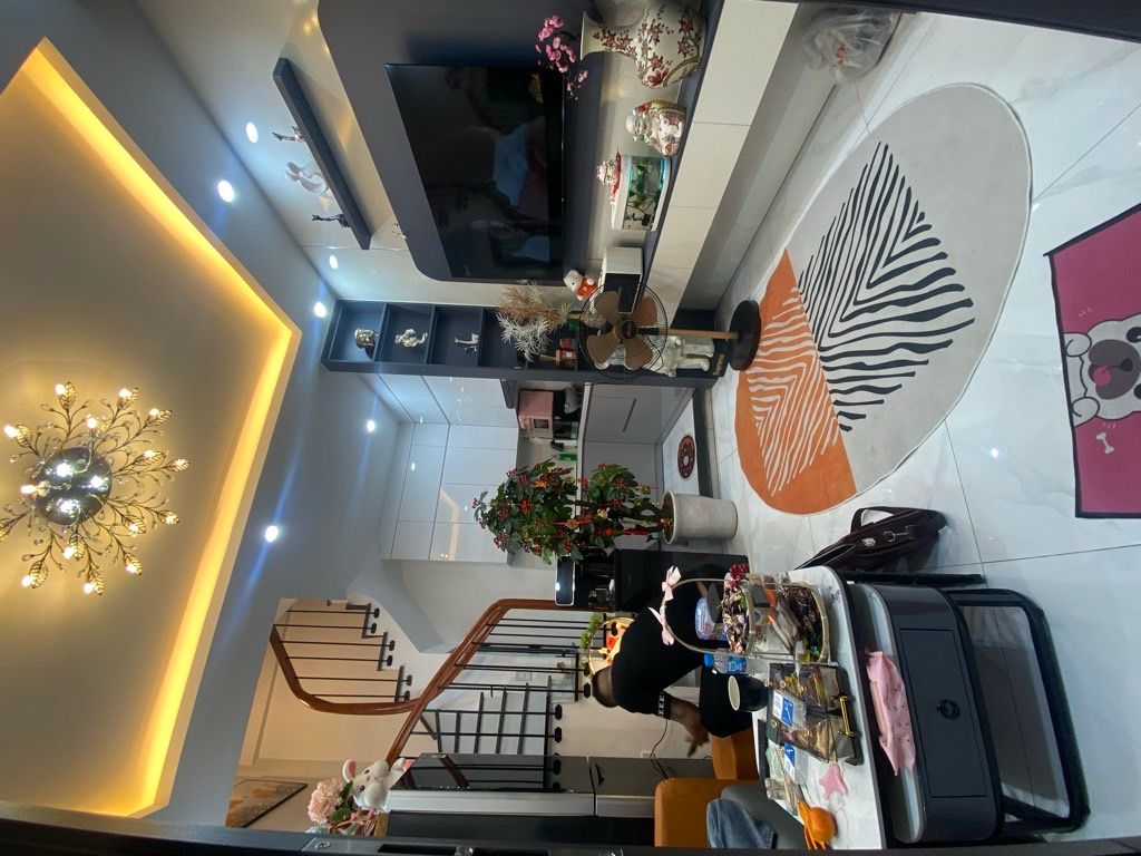 Bán nhà Tôn Đức Thắng - diện tích 23,6m2 5 tầng - ô tô tránh - giá 8,35 tỷ