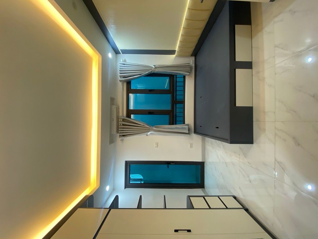 Bán nhà Tôn Đức Thắng - diện tích 23,6m2 5 tầng - ô tô tránh - giá 8,35 tỷ