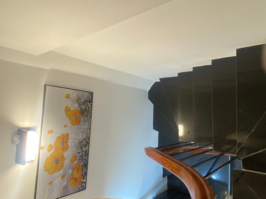 Bán nhà Tôn Đức Thắng - diện tích 23,6m2 5 tầng - ô tô tránh - giá 8,35 tỷ