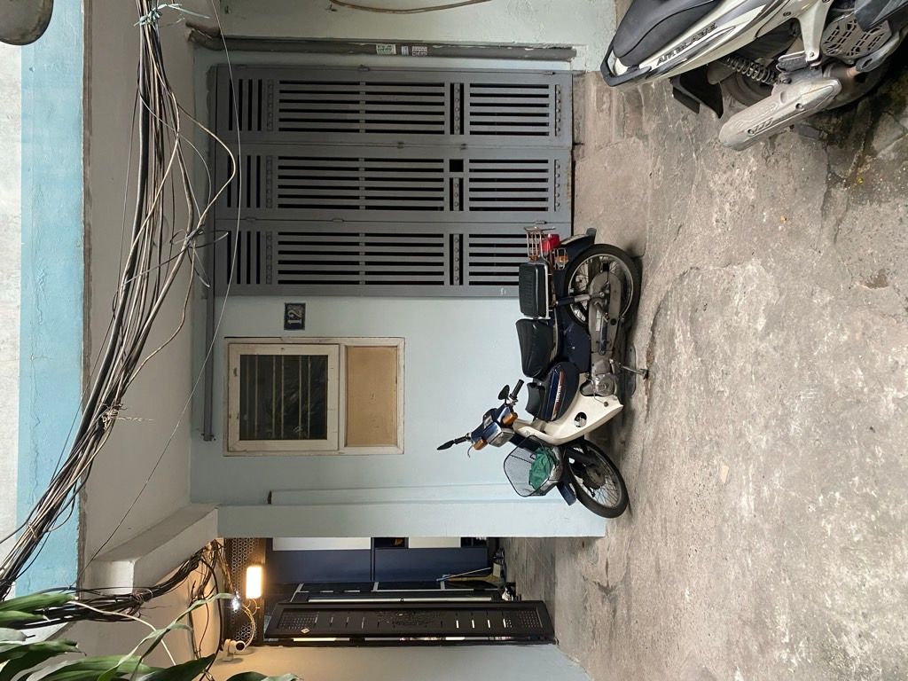 Bán nhà Tôn Đức Thắng - diện tích 23,6m2 5 tầng - ô tô tránh - giá 8,35 tỷ