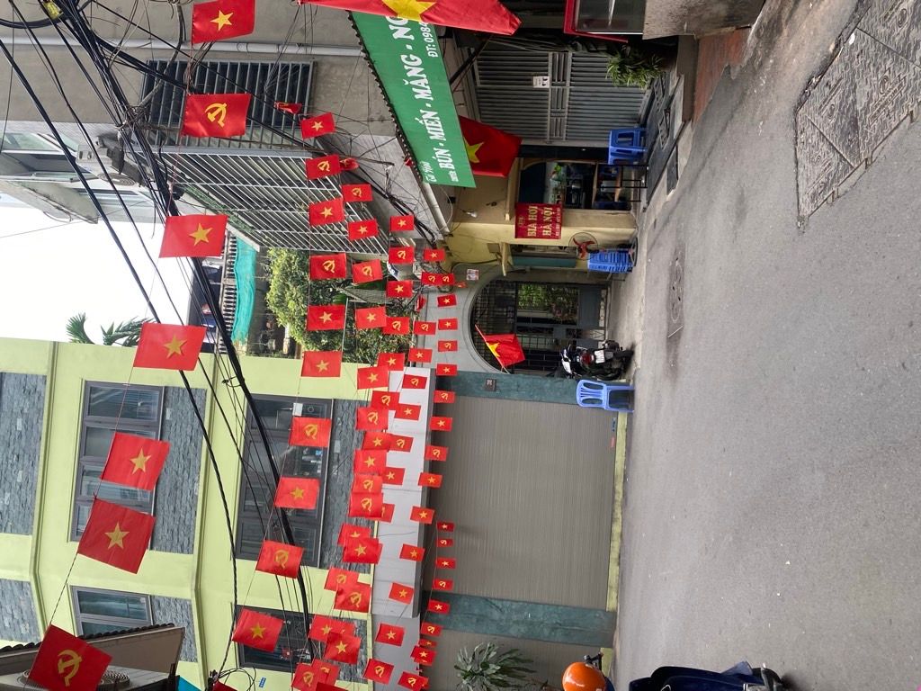 Bán nhà Tôn Đức Thắng - diện tích 23,6m2 5 tầng - ô tô tránh - giá 8,35 tỷ