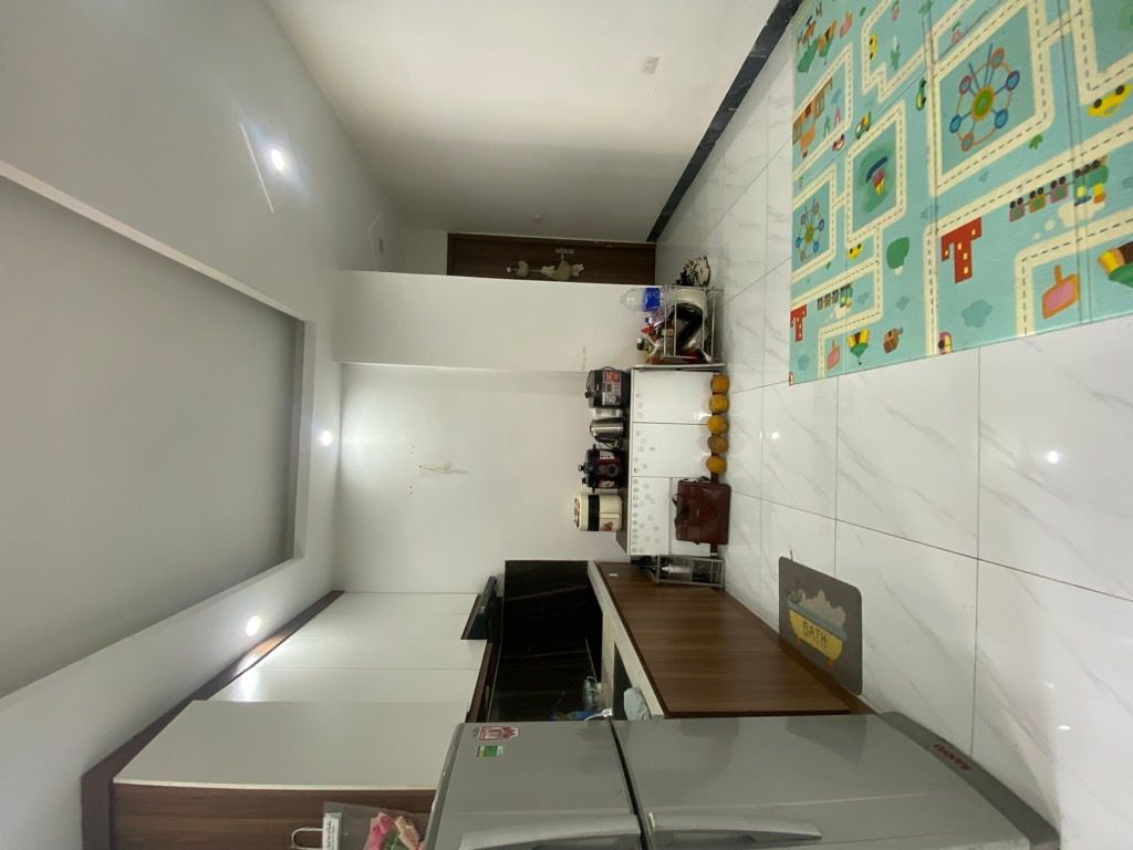 Bán nhà Quan Nhân - diện tích 52m2 1 tầng - thang máy - giá 2,8 tỷ