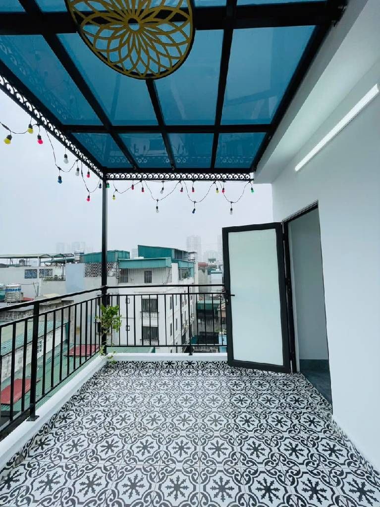 Bán nhà Nguyễn Chính - diện tích 31m2 5 tầng - gần ô tô - giá 9,3 tỷ