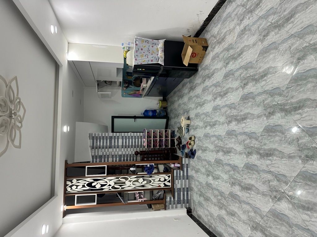 Bán nhà Hoàng Liệt - diện tích 30m2 5 tầng - ô tô 7 chỗ qua nhà - giá 6,7 tỷ