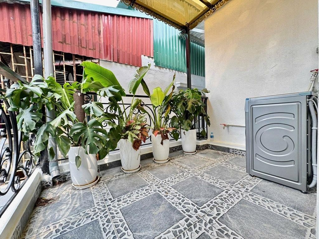 Bán nhà Đình Đông - diện tích 16,6m2 4 tầng - Nhà riêng full nội thất - giá 5 tỷ