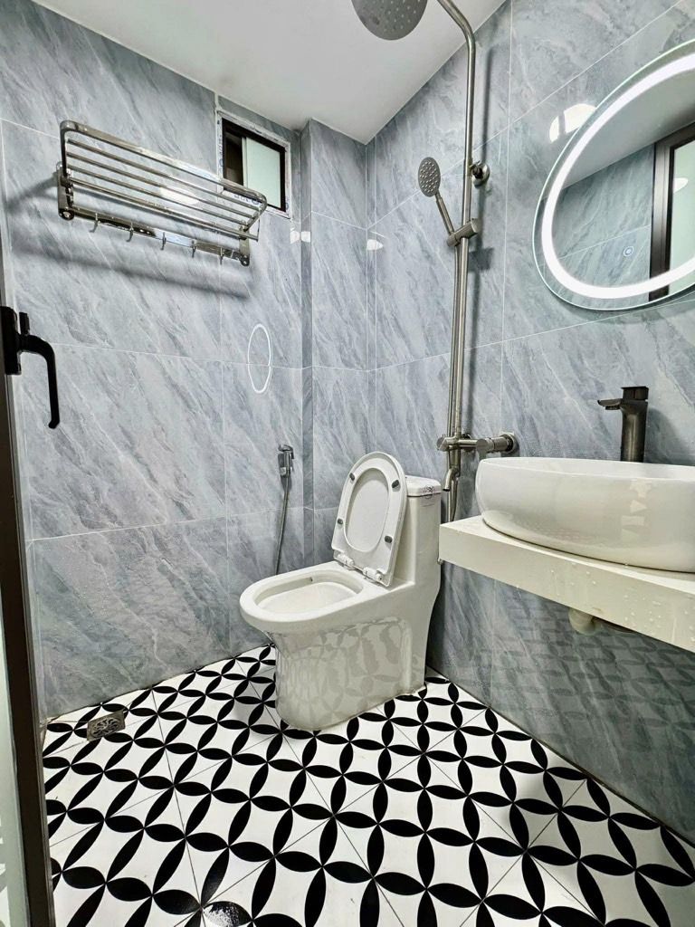 Bán nhà Đình Đông - diện tích 16,6m2 4 tầng - Nhà riêng full nội thất - giá 5 tỷ