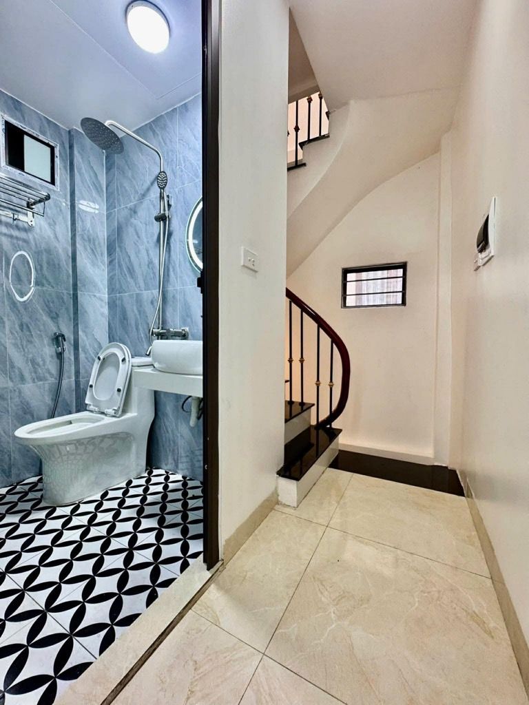 Bán nhà Đình Đông - diện tích 16,6m2 4 tầng - Nhà riêng full nội thất - giá 5 tỷ