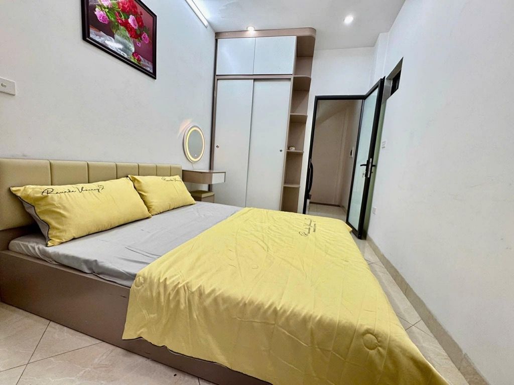 Bán nhà Đình Đông - diện tích 16,6m2 4 tầng - Nhà riêng full nội thất - giá 5 tỷ