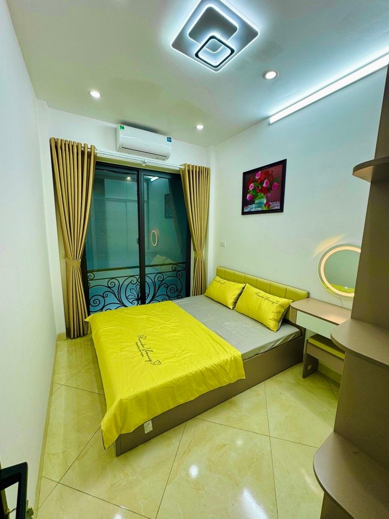 Bán nhà Đình Đông - diện tích 16,6m2 4 tầng - Nhà riêng full nội thất - giá 5 tỷ