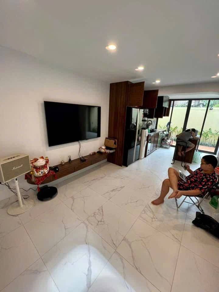 Bán nhà Bùi Ngọc Dương - diện tích 42.2m2 1 tầng - Nhà đẹp hiếm có - giá 8,5 tỷ