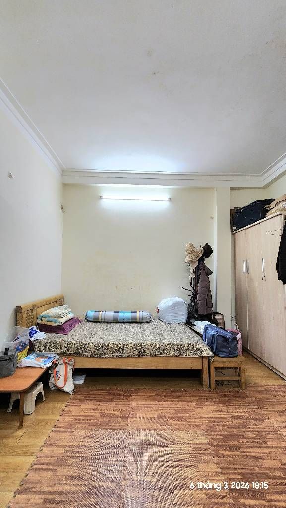 Bán nhà Bùi Xương Trạch - diện tích 38m2 3 tầng - Mặt ngõ thông ô tô tránh - giá 5,25 tỷ