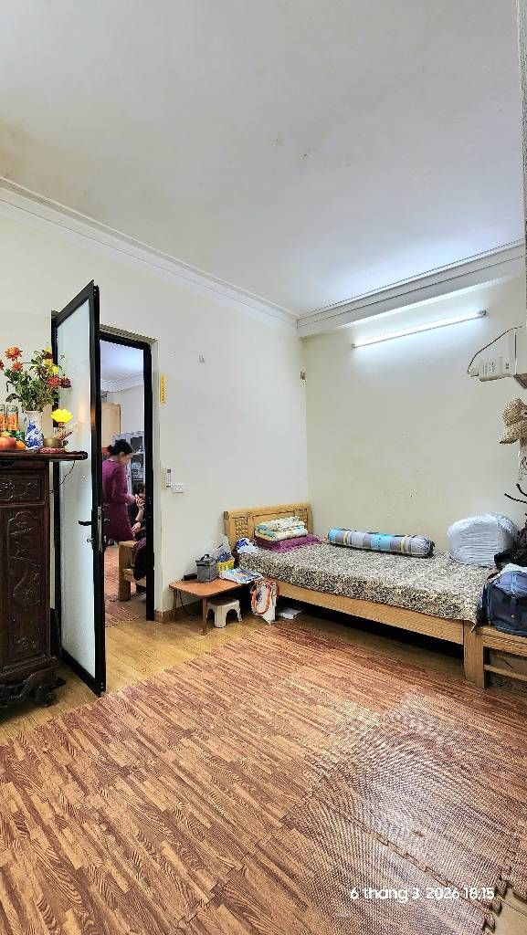 Bán nhà Bùi Xương Trạch - diện tích 38m2 3 tầng - Mặt ngõ thông ô tô tránh - giá 5,25 tỷ