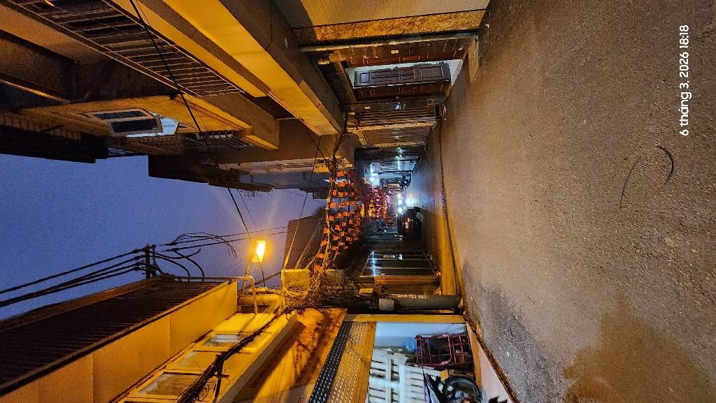 Bán nhà Bùi Xương Trạch - diện tích 38m2 3 tầng - Mặt ngõ thông ô tô tránh - giá 5,25 tỷ