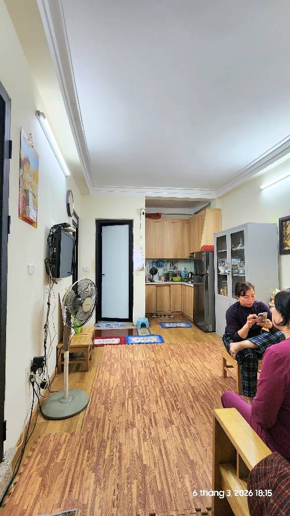 Bán nhà Bùi Xương Trạch - diện tích 38m2 3 tầng - Mặt ngõ thông ô tô tránh - giá 5,25 tỷ