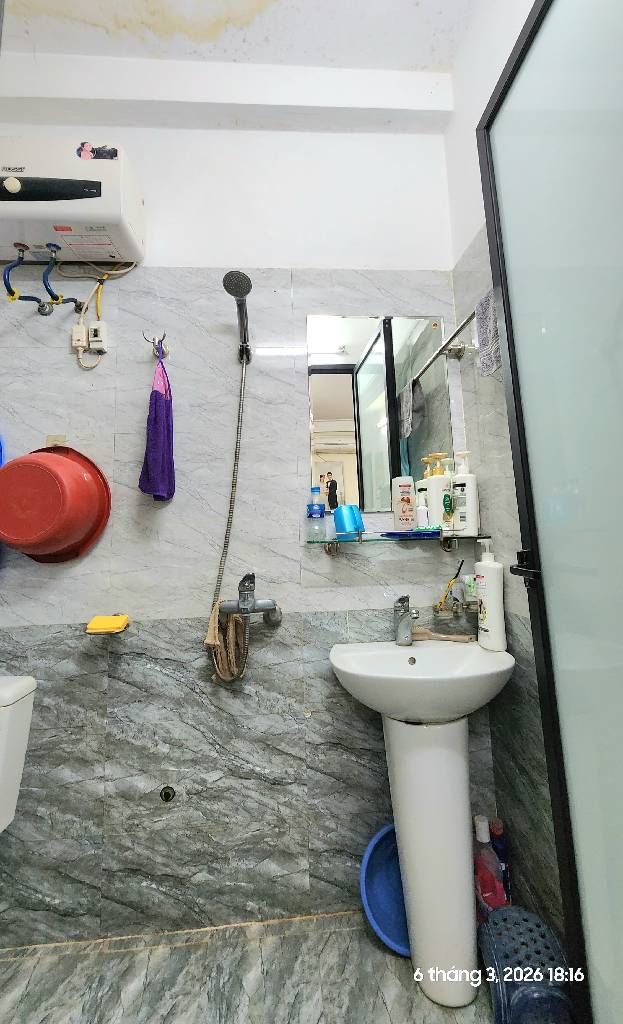 Bán nhà Bùi Xương Trạch - diện tích 38m2 3 tầng - Mặt ngõ thông ô tô tránh - giá 5,25 tỷ