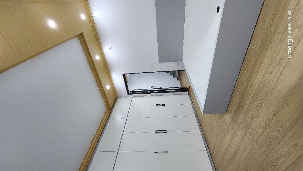 Bán nhà Bùi Xương Trạch - diện tích 42m2 3 tầng - Lô góc thoáng sáng - giá 6,2 tỷ