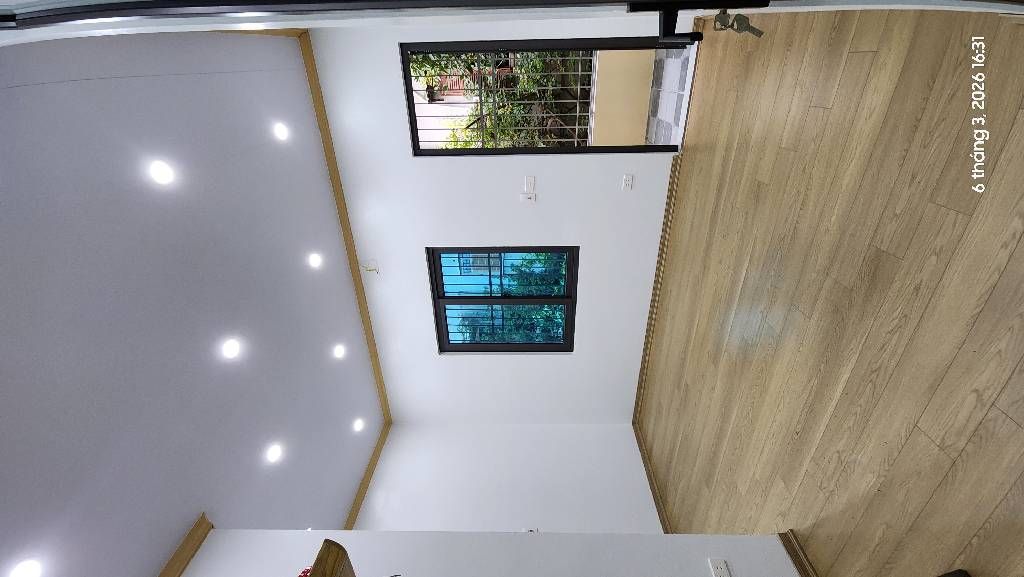 Bán nhà Bùi Xương Trạch - diện tích 42m2 3 tầng - Lô góc thoáng sáng - giá 6,2 tỷ