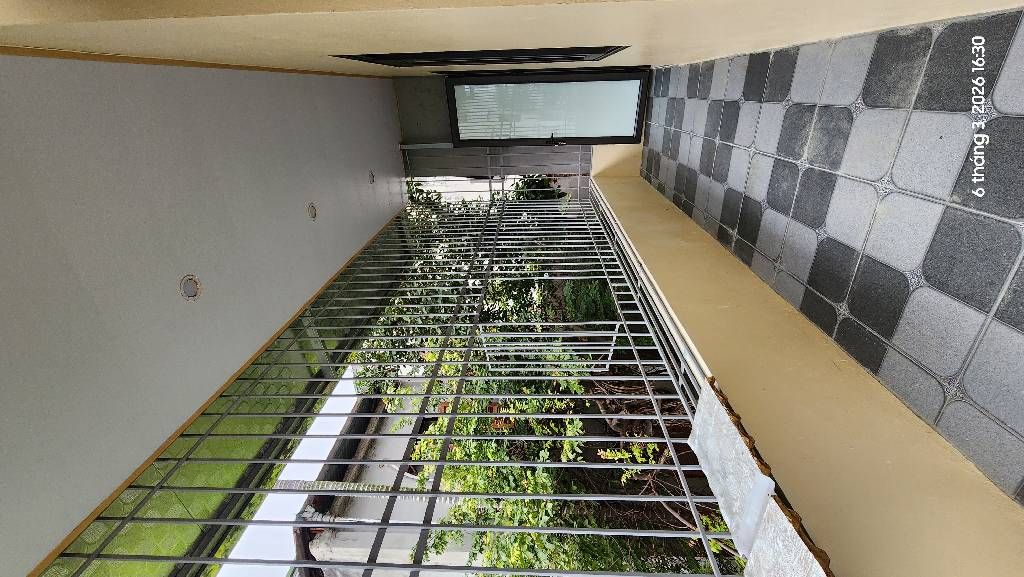 Bán nhà Bùi Xương Trạch - diện tích 42m2 3 tầng - Lô góc thoáng sáng - giá 6,2 tỷ