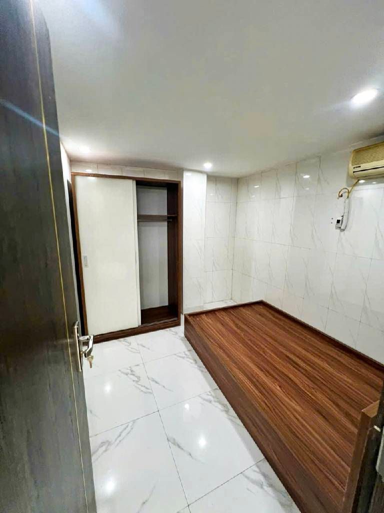 Bán nhà Lê Duẩn - diện tích 52m2 1 tầng - Căn hộ đẹp gần hồ Ba Mẫu - giá 2,16 tỷ