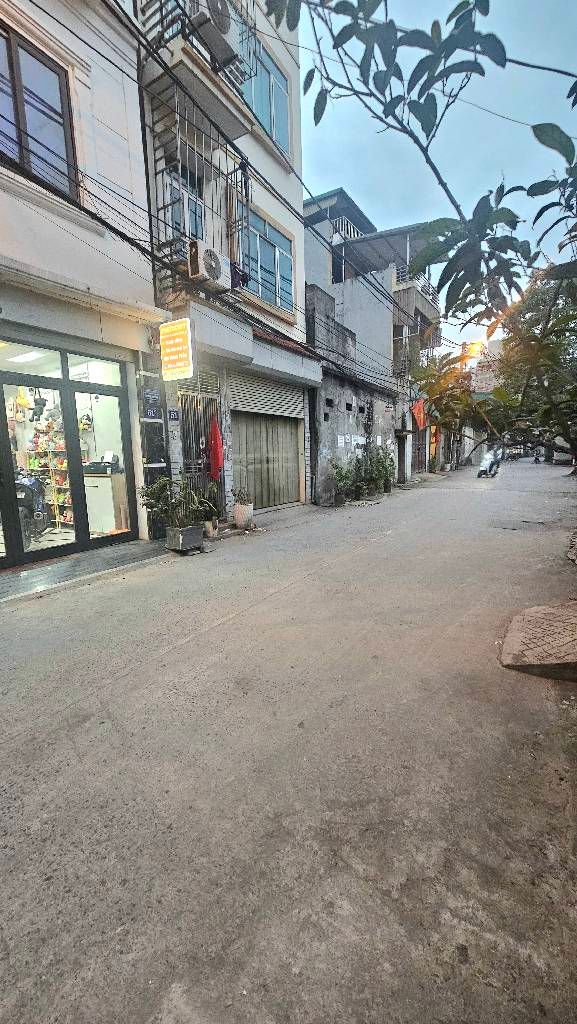 Bán nhà Nam Dư - diện tích 30m2 4 tầng - ô tô đỗ cổng - giá 6,9 tỷ