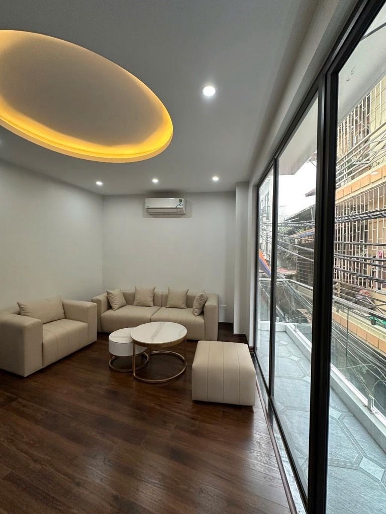 Bán nhà Minh Khai - diện tích 55.9m2 6 tầng - Ô tô đỗ cửa - giá 16,9 tỷ