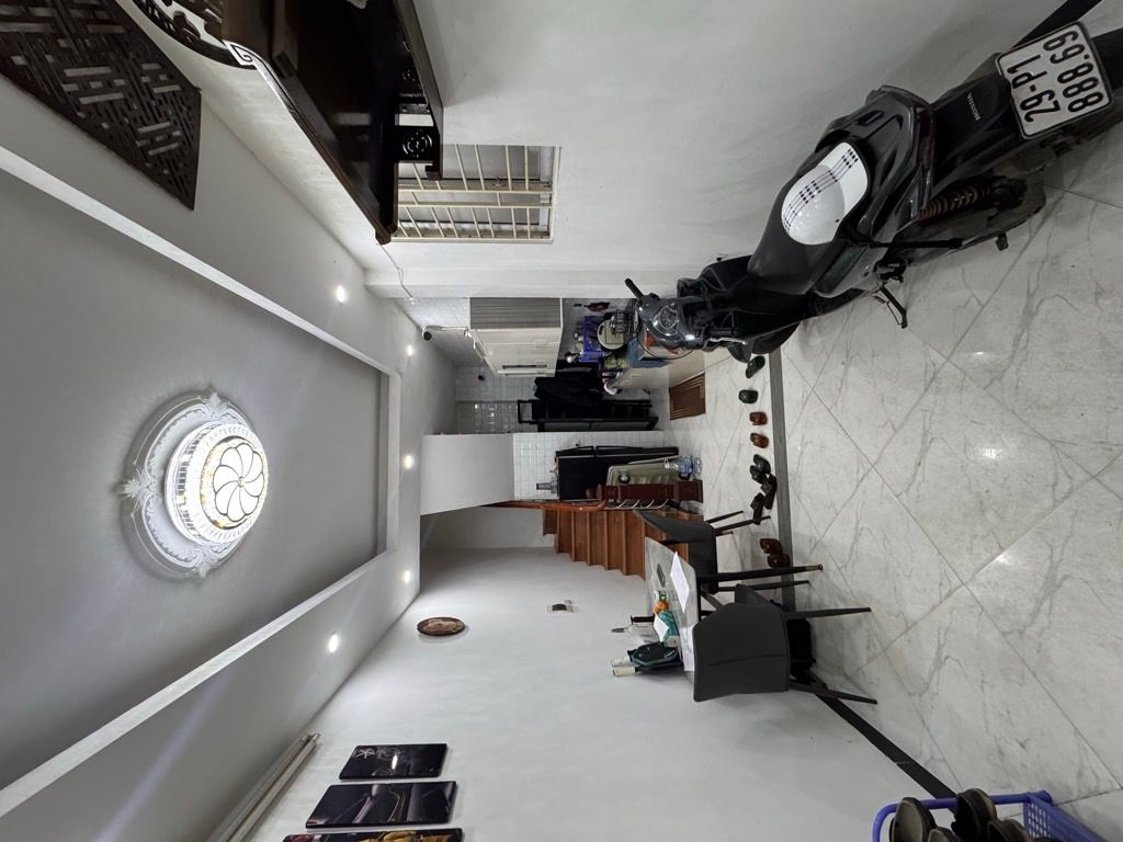 Bán nhà Bùi Xương Trạch - diện tích 21m2 4 tầng - Nhà lô góc 2 mặt thoáng - giá 3,2 tỷ