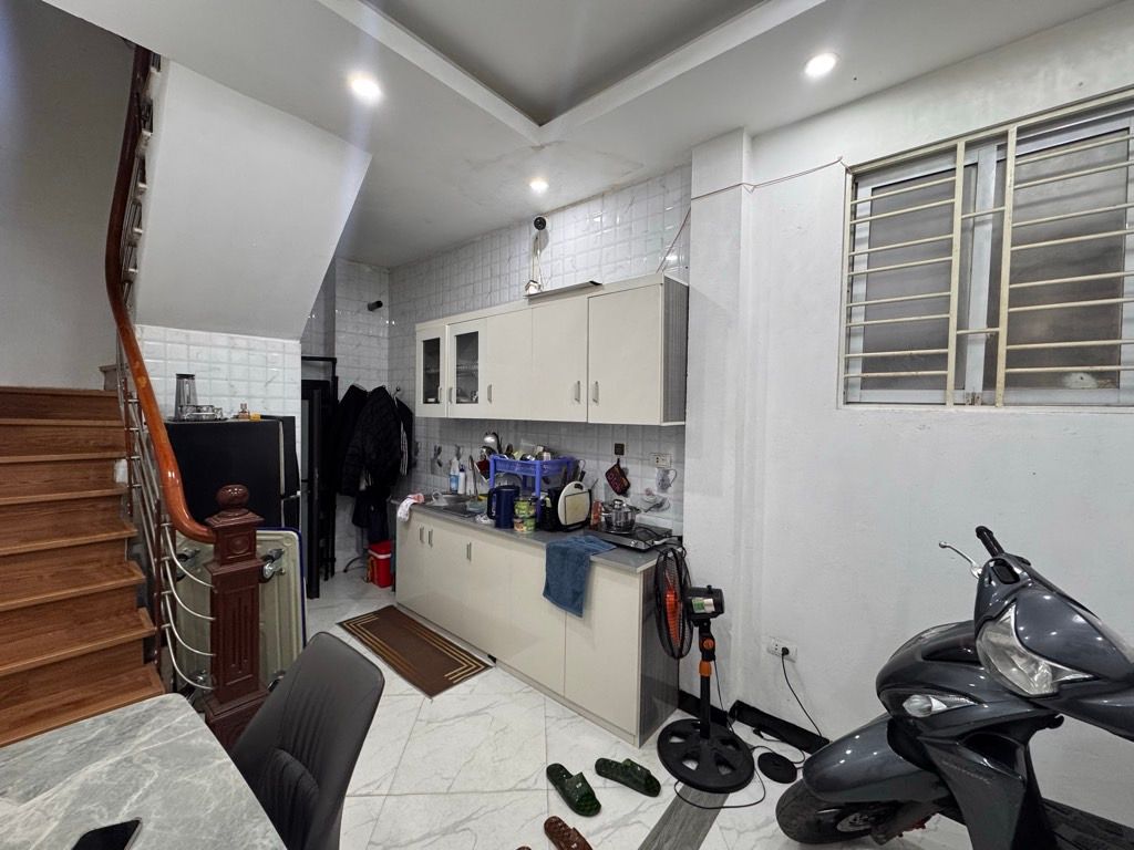 Bán nhà Bùi Xương Trạch - diện tích 21m2 4 tầng - Nhà lô góc 2 mặt thoáng - giá 3,2 tỷ