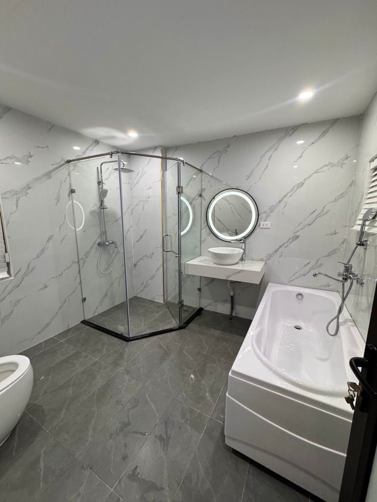 Bán nhà Nguyễn Chính - diện tích 45m2 5 tầng - Lô góc - giá 14,6 tỷ