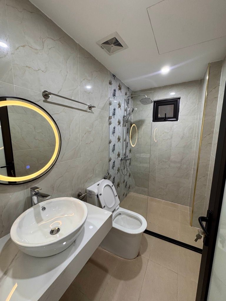 Bán nhà Nguyễn Chính - diện tích 45m2 5 tầng - Lô góc - giá 14,6 tỷ