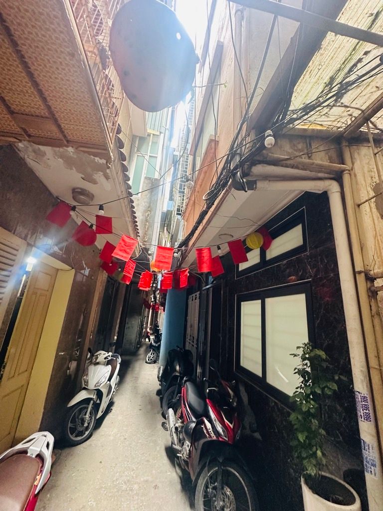 Bán nhà Lương Sử A - diện tích 32.3m2 4 tầng - Lô góc - giá 6,9 tỷ