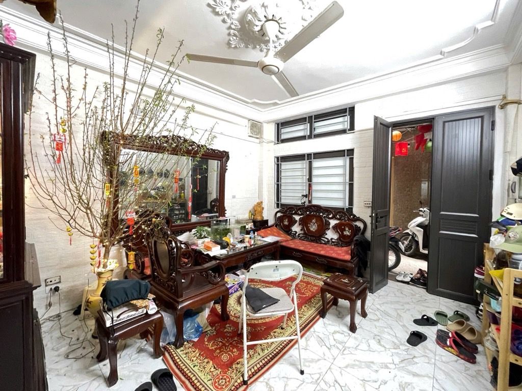 Bán nhà Lương Sử A - diện tích 32.3m2 4 tầng - Lô góc - giá 6,9 tỷ