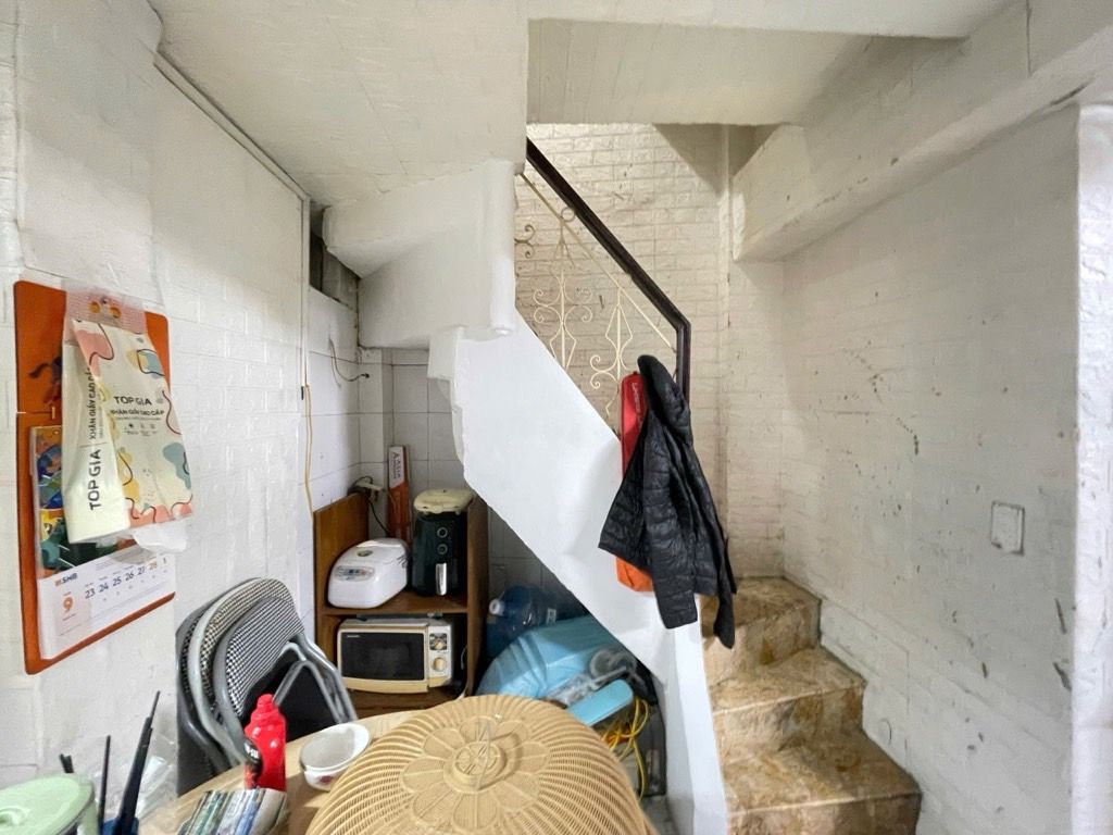 Bán nhà Lương Sử A - diện tích 32.3m2 4 tầng - Lô góc - giá 6,9 tỷ