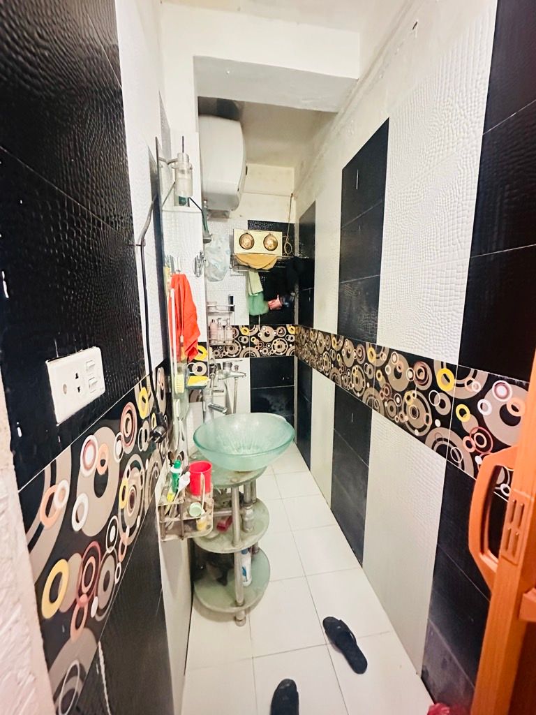 Bán nhà Lương Sử A - diện tích 32.3m2 4 tầng - Lô góc - giá 6,9 tỷ