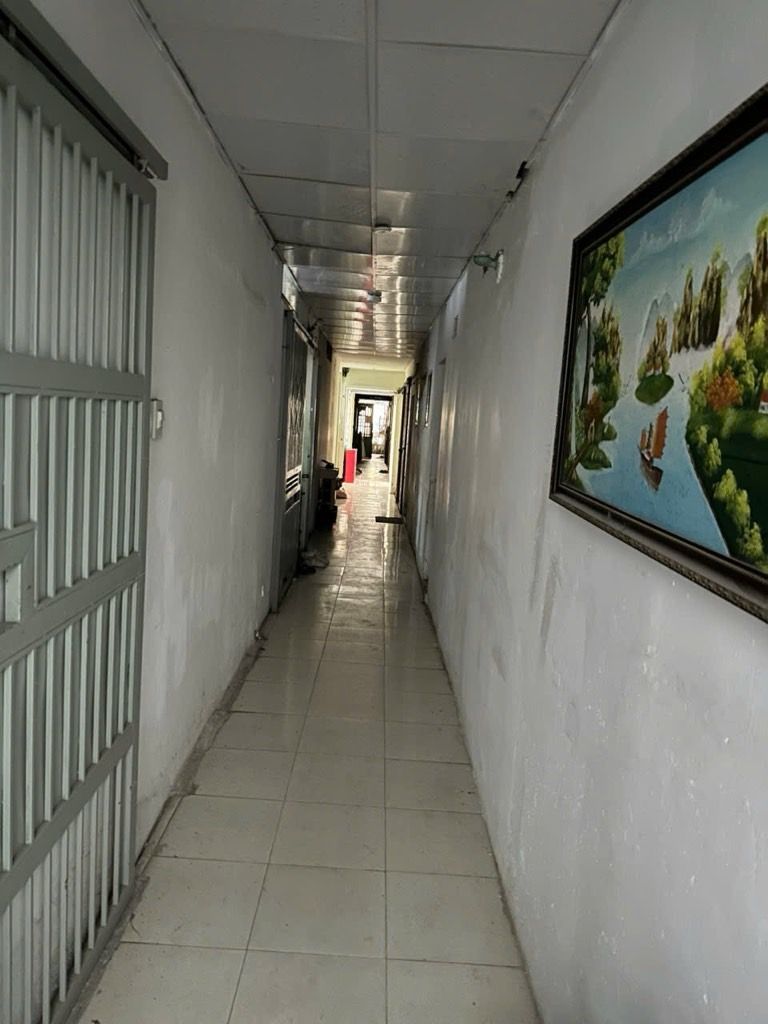 Bán nhà Tây Sơn - diện tích 100m2 3 tầng - Lô góc 2 ban công - giá 6,3 tỷ