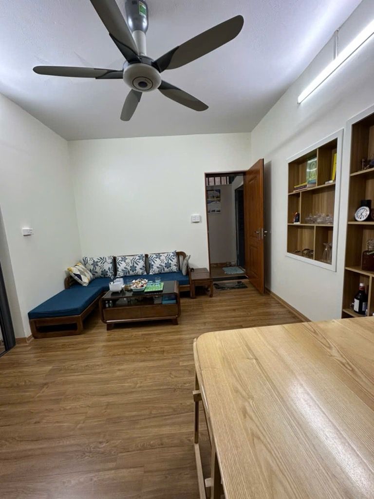 Bán nhà Tây Sơn - diện tích 100m2 3 tầng - Lô góc 2 ban công - giá 6,3 tỷ