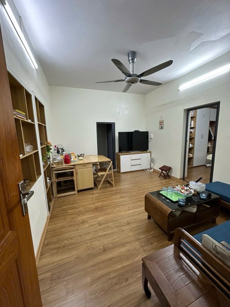 Bán nhà Tây Sơn - diện tích 100m2 3 tầng - Lô góc 2 ban công - giá 6,3 tỷ