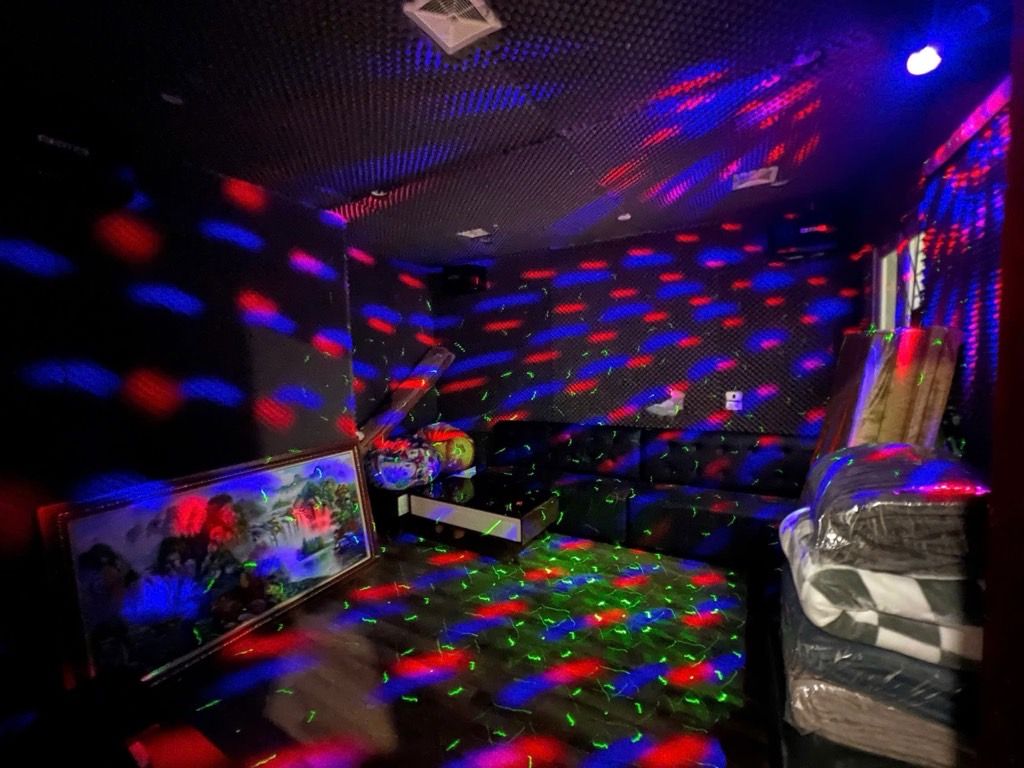 Bán nhà Trịnh Đình Cửu - diện tích 96m2 4 tầng - nhà đẹp hiếm có - giá 20 tỷ