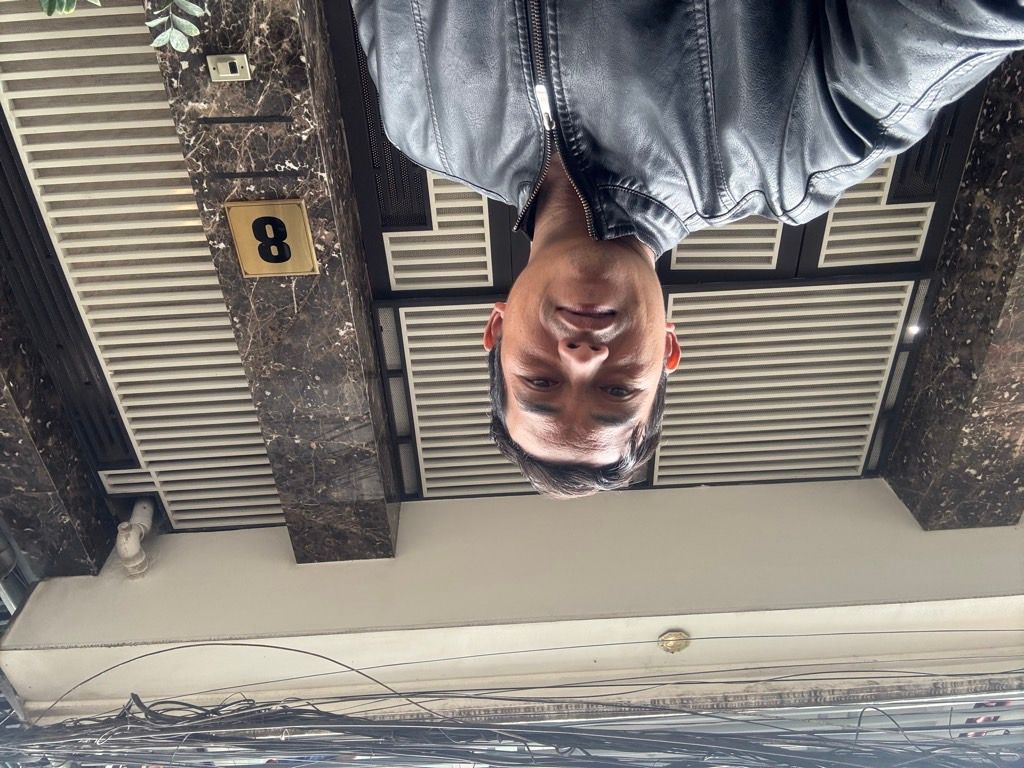 Bán nhà Trịnh Đình Cửu - diện tích 96m2 4 tầng - nhà đẹp hiếm có - giá 20 tỷ