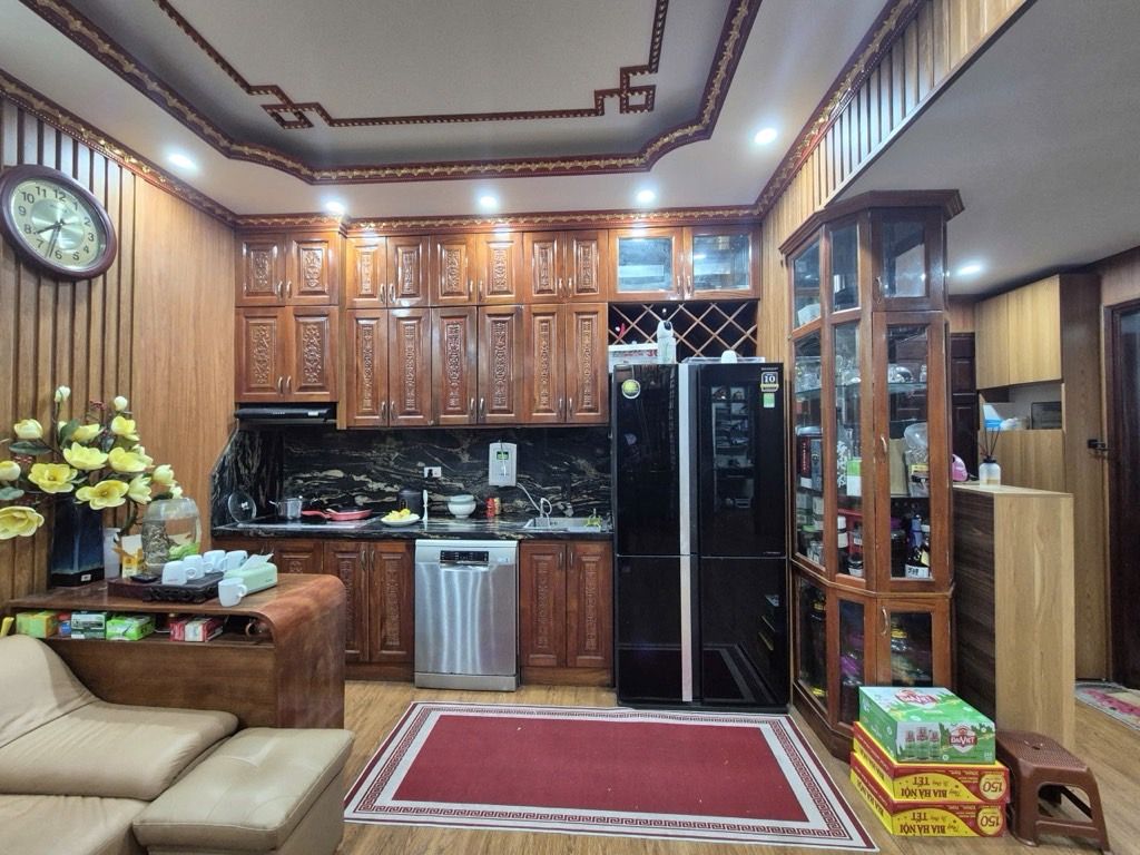 Bán nhà Hoàng Văn Thái - diện tích 78.4m2 1 tầng - Ô tô đỗ nội khu - giá 8,26 tỷ