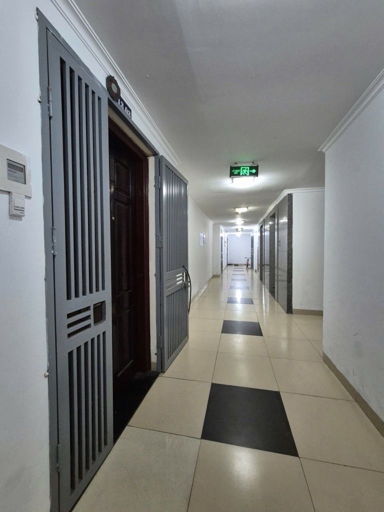 Bán nhà Hoàng Văn Thái - diện tích 78.4m2 1 tầng - Ô tô đỗ nội khu - giá 8,26 tỷ