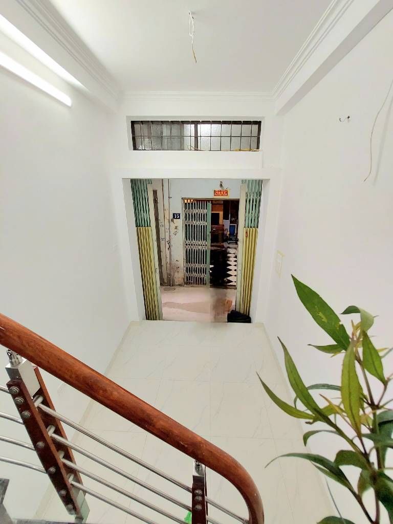 Bán nhà Bùi Ngọc Dương - diện tích 12m2 5 tầng - gần ô tô - giá 4 tỷ