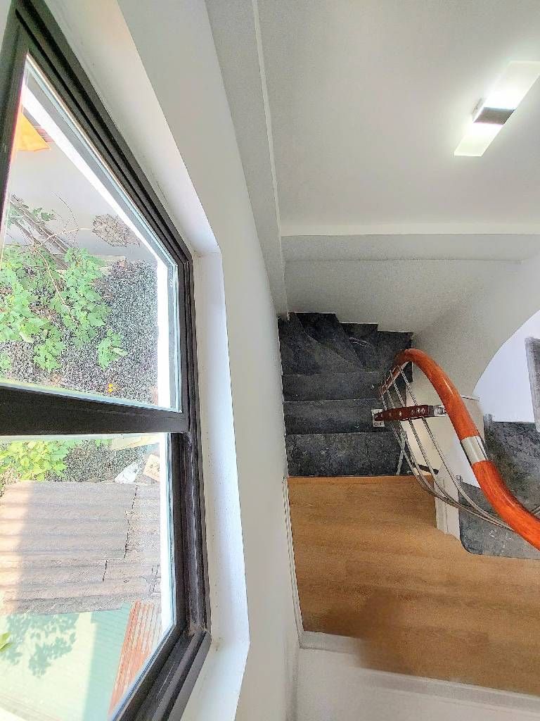 Bán nhà Bùi Ngọc Dương - diện tích 12m2 5 tầng - gần ô tô - giá 4 tỷ