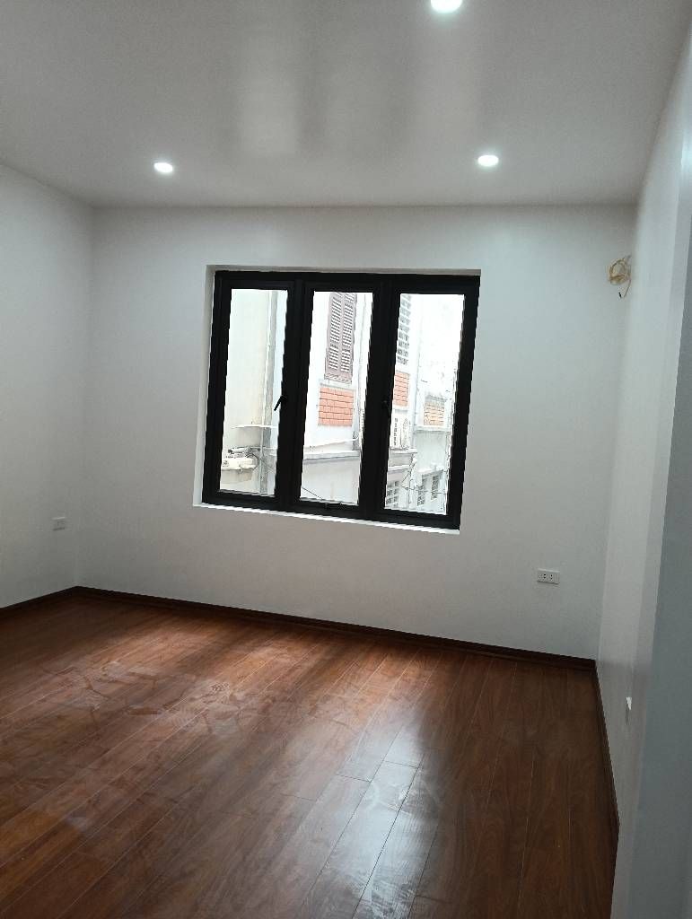 Bán nhà Định Công - diện tích 30m2 5 tầng - Lô góc - giá 4,5 tỷ