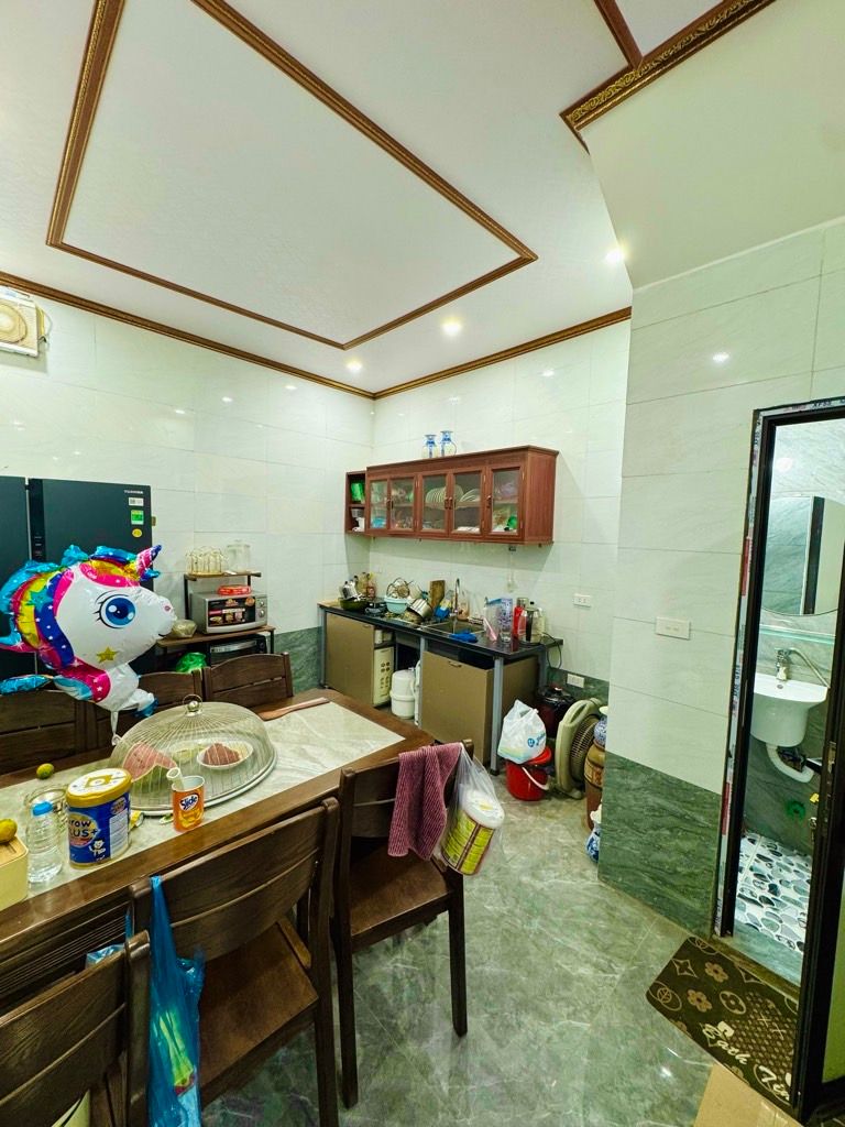 Bán nhà Vĩnh Tuy - diện tích 33m2 2 tầng - Gần ô tô tránh - giá 2 tỷ