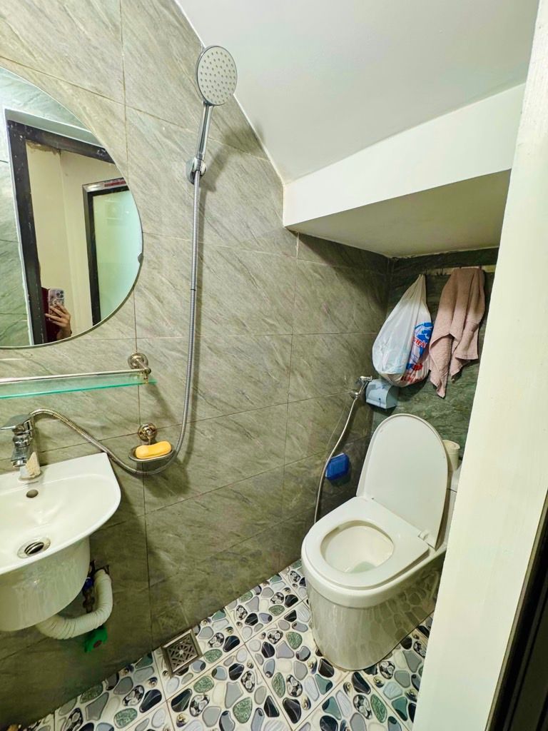 Bán nhà Vĩnh Tuy - diện tích 33m2 2 tầng - Gần ô tô tránh - giá 2 tỷ