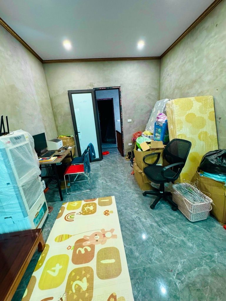 Bán nhà Vĩnh Tuy - diện tích 33m2 2 tầng - Gần ô tô tránh - giá 2 tỷ