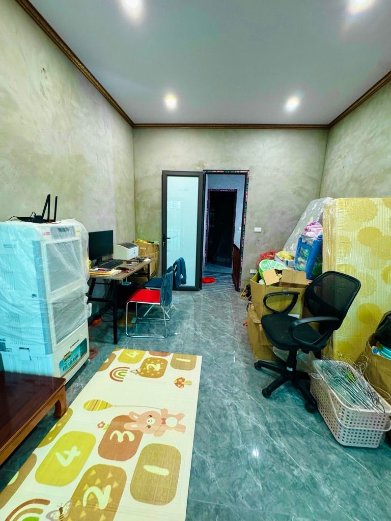 Bán nhà Vĩnh Tuy - diện tích 33m2 2 tầng - Gần ô tô tránh - giá 2 tỷ